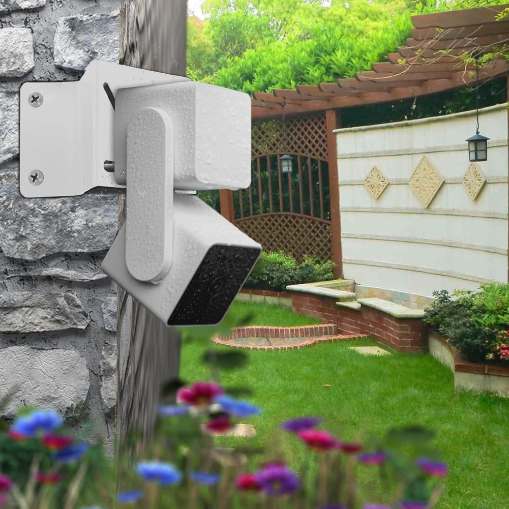 Staffa di montaggio ad angolo  - Eufy Camera S340 recensione e prezzo